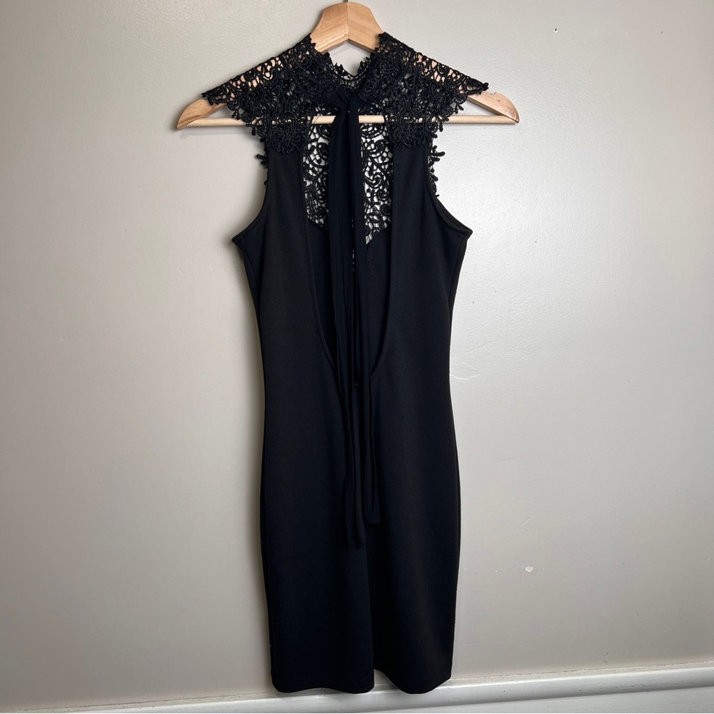 Solemio Los Angeles Elegant Black Lace Mini Cocktail Dress Size XS, EUC - Picture 4 of 7